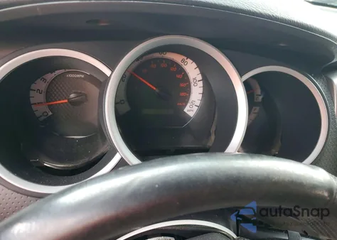 2013 Toyota Tacoma Unknown z USA, uszkodzony, nr VIN 3TMLU4EN3DM123372